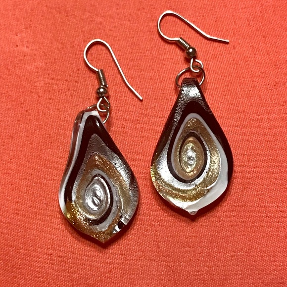 🔴 Glass Design Earrings and Matching Pendant - Picture 6 of 8